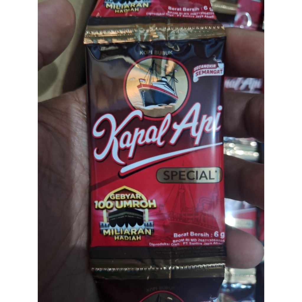 

KOPI KAPAL API SPECIAL 6g ukuran kecil - per 1 Renceng ( isi 10 bungkus )