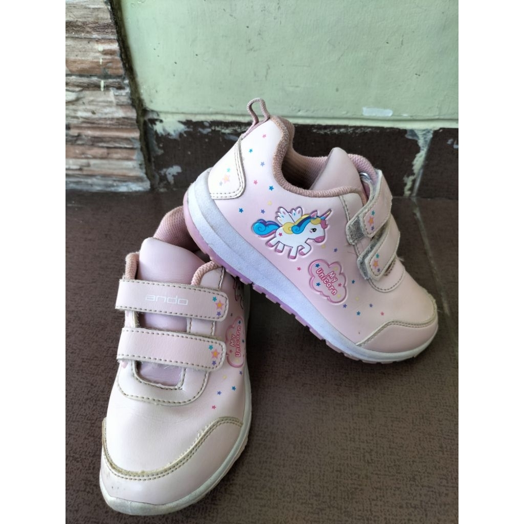 SEPATU ANAK ANDO PRELOVED