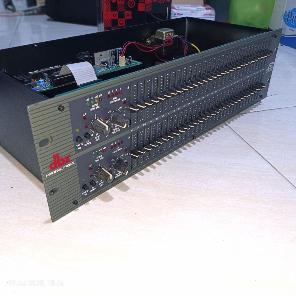 Equalizer DBX 2231 MAKRO Komponen Full