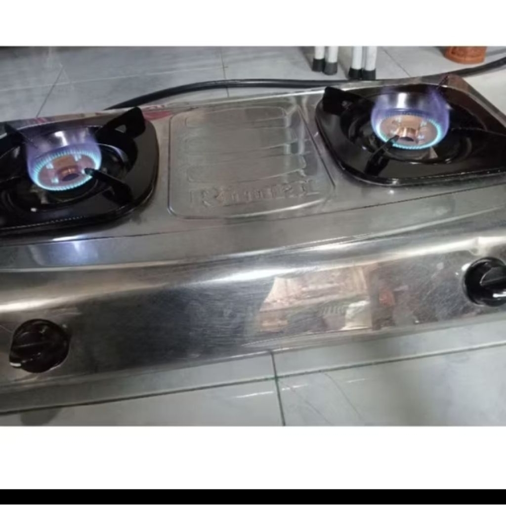 kompor  rinai 2 tungku  seken/bekas normal