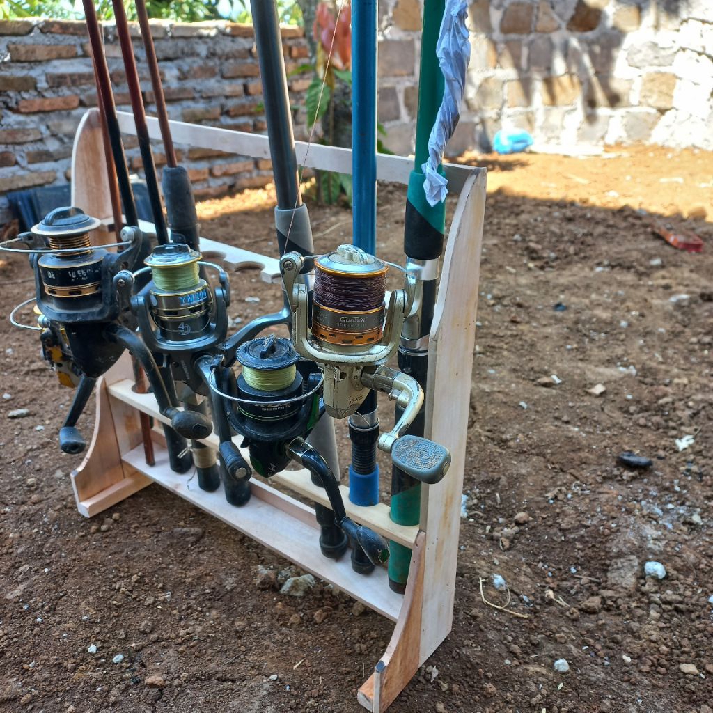 rak joran pancing/tempat joran pancing 2in1 ,bisa dilantai dan tempel dinding