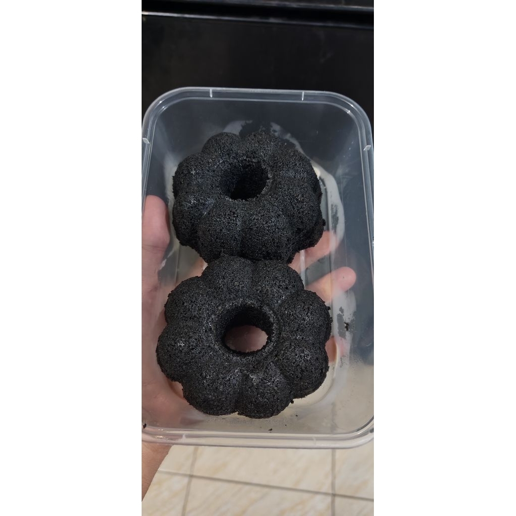 

bolu ketan hitam keju lumer 10cm