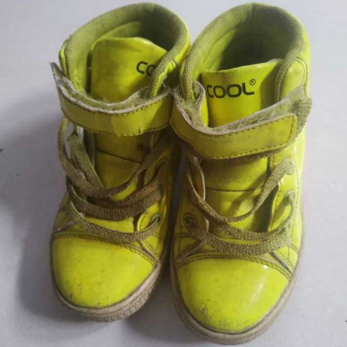 sepatu anak merk COOL dan bonus komik