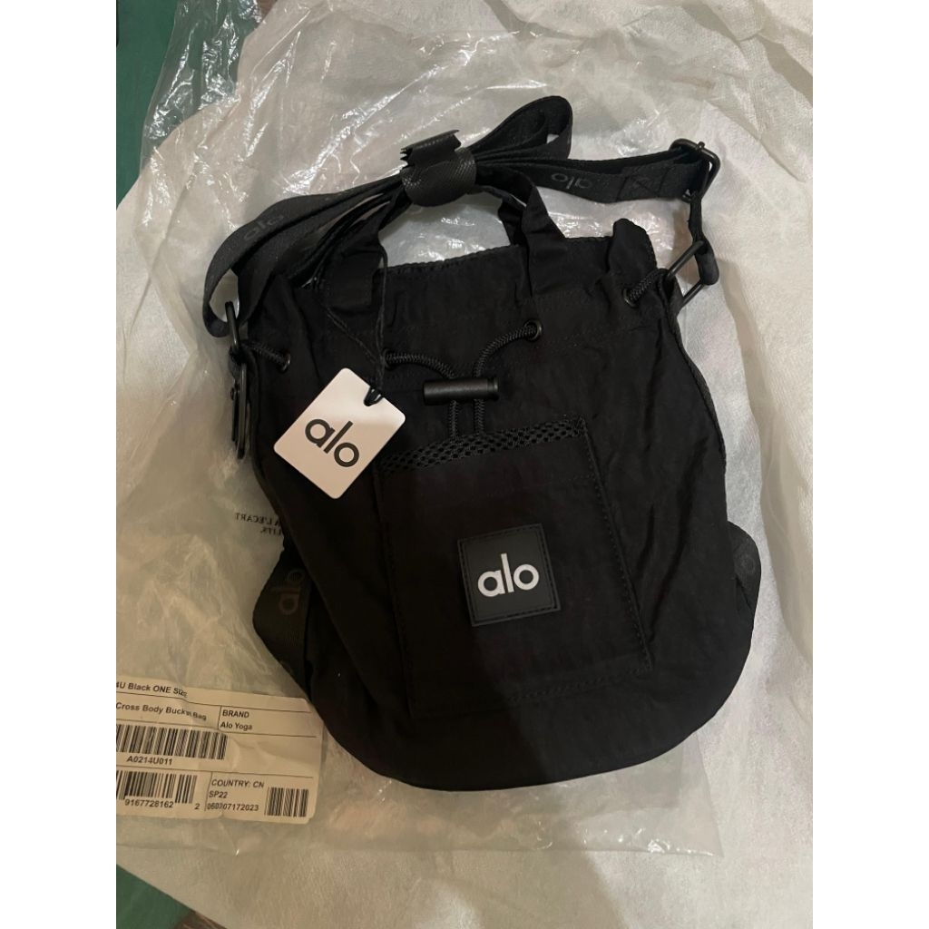 Alo Yoga Bucket Bag (BNWT)