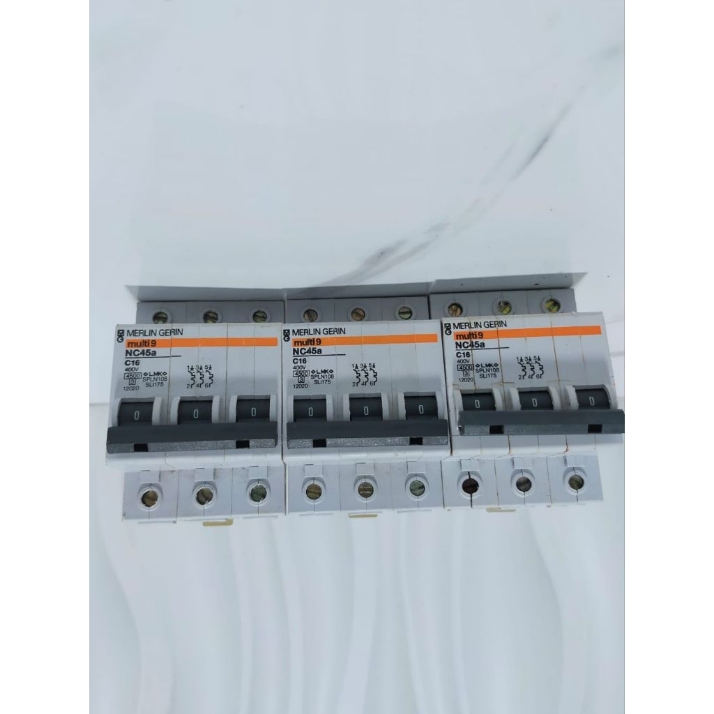 mcb Merlin gerin 3phase C6 C10 C16 C20 C25 C32 C40 C50 original second