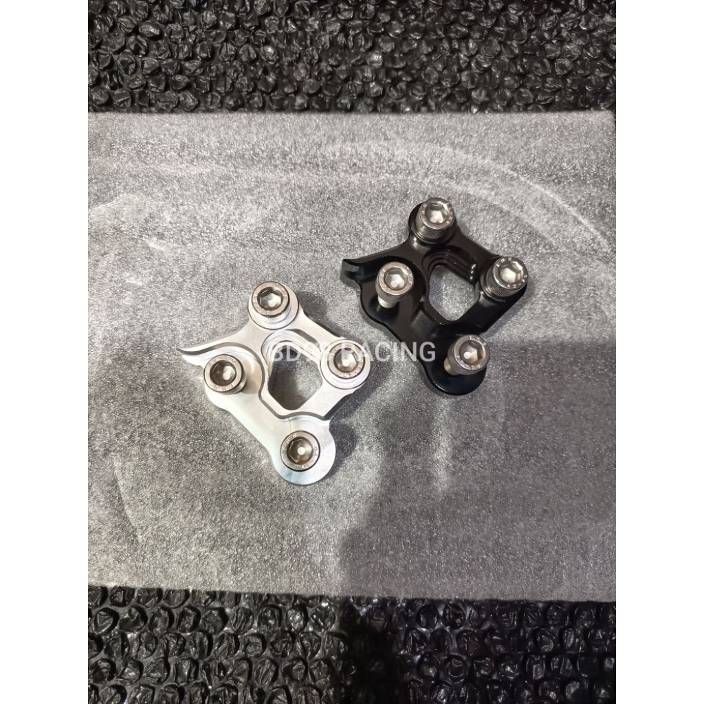 BREKET KALIPER BIGPOT DEPAN RX KING LAMA + BAUT 4 BIJI / RX KING OLD BREKET KALIPER AXIAL 4 PISTON