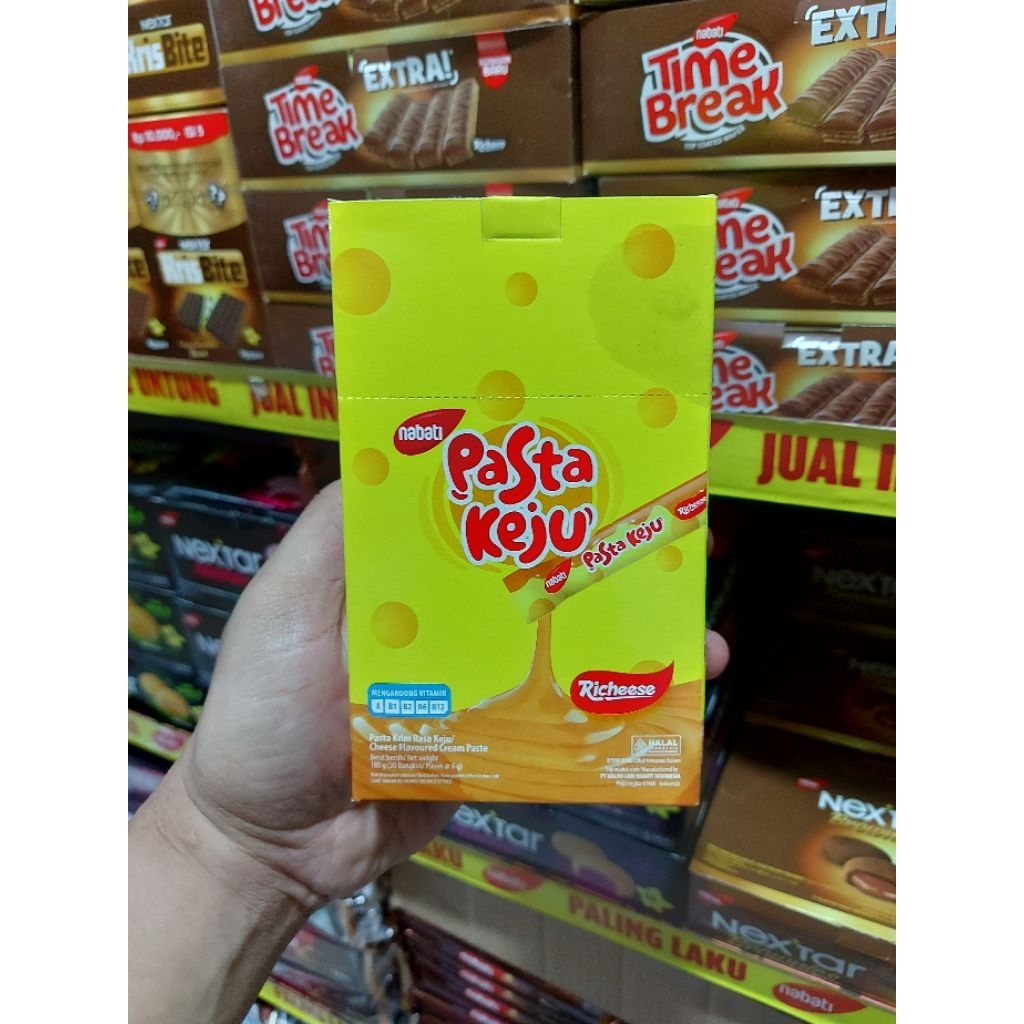

NABATI PASTA KEJU ISI 30 PCS @ 8 GRAM