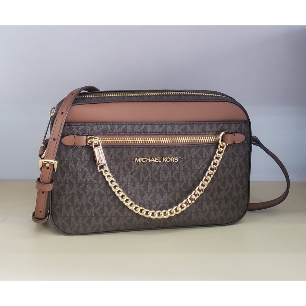 Ready Mk Jet Set Item. 35S1STTC9B. Large  ew zip chain xbody leather. Brown.24x15x5cm.