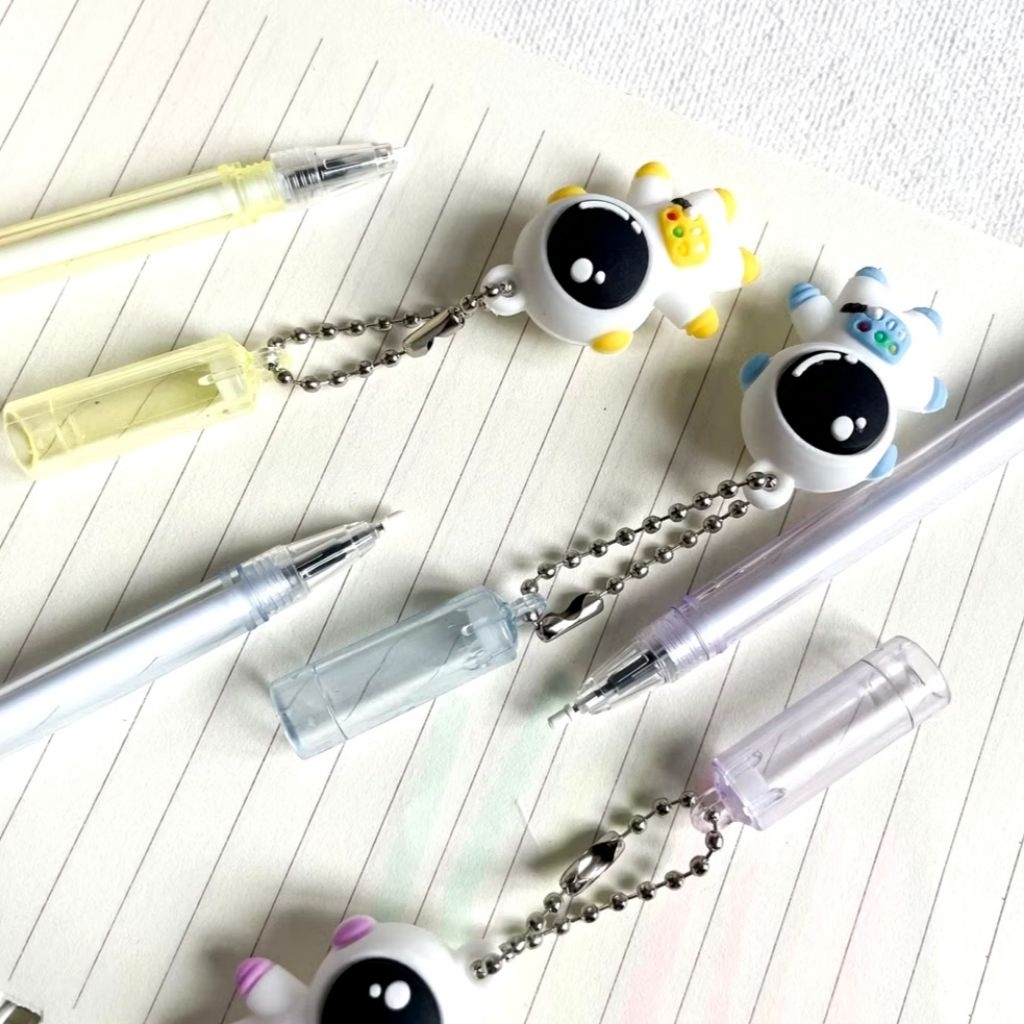 

Pulpen Megic Eraser Astronot / bisa dihapus