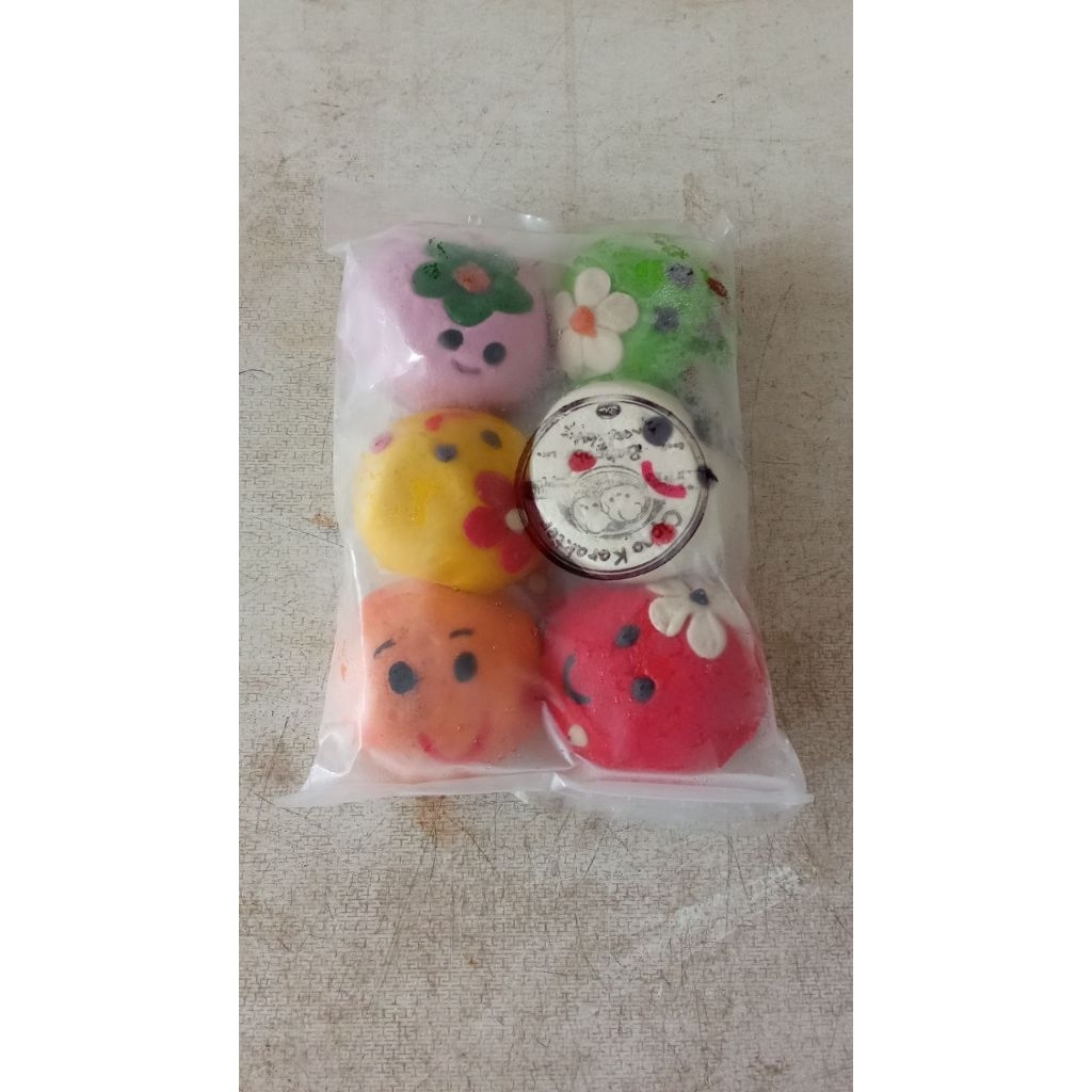 

Bapao Karakter Bunga Smile 6s