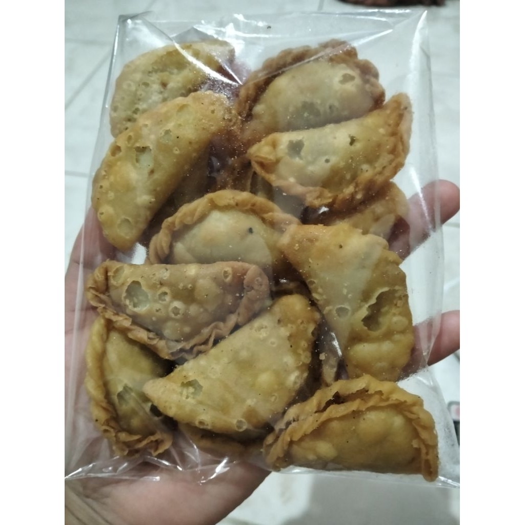 

Pastel isi abon 100 gr