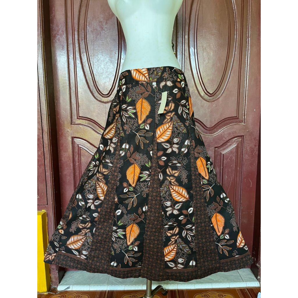 Rok Batik Panjang Model Pecah 8 Pakai Lapis Puring / Rok Batik Modern