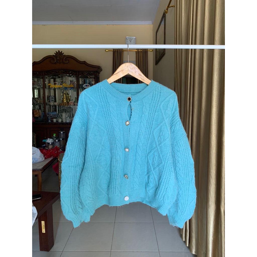 Cardi Kepang Rajut Tebal Lengan Balon Oversize