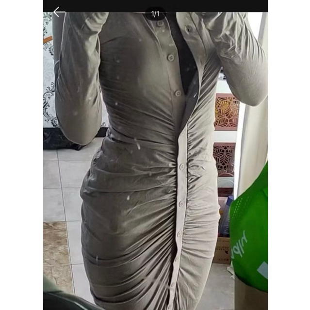 Preloved fayanna wrinkle dress hitam