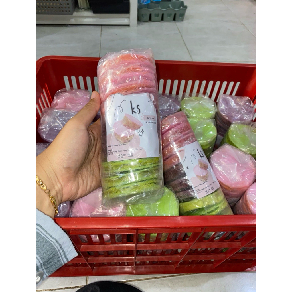 

snack zadul arumanis rambut nenek satu bungkus isi 10pcs