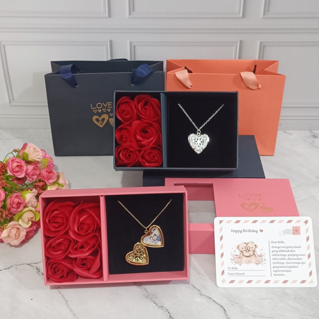 Kalung Love Custom Foto - Kalung Love Isi Foto Kado Ulang Tahun Cewek Kado Anniversary Kado Valentin