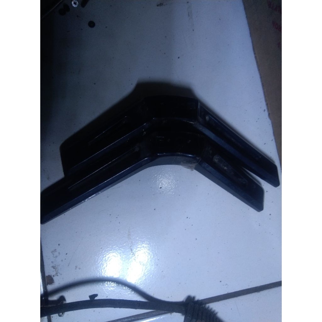 kaki tv led aquaLE32aqt1000