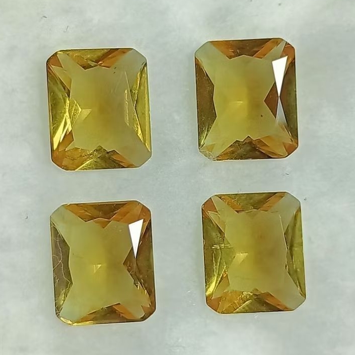 Batu Permata Zultanite , Cutting Kotak , Natural