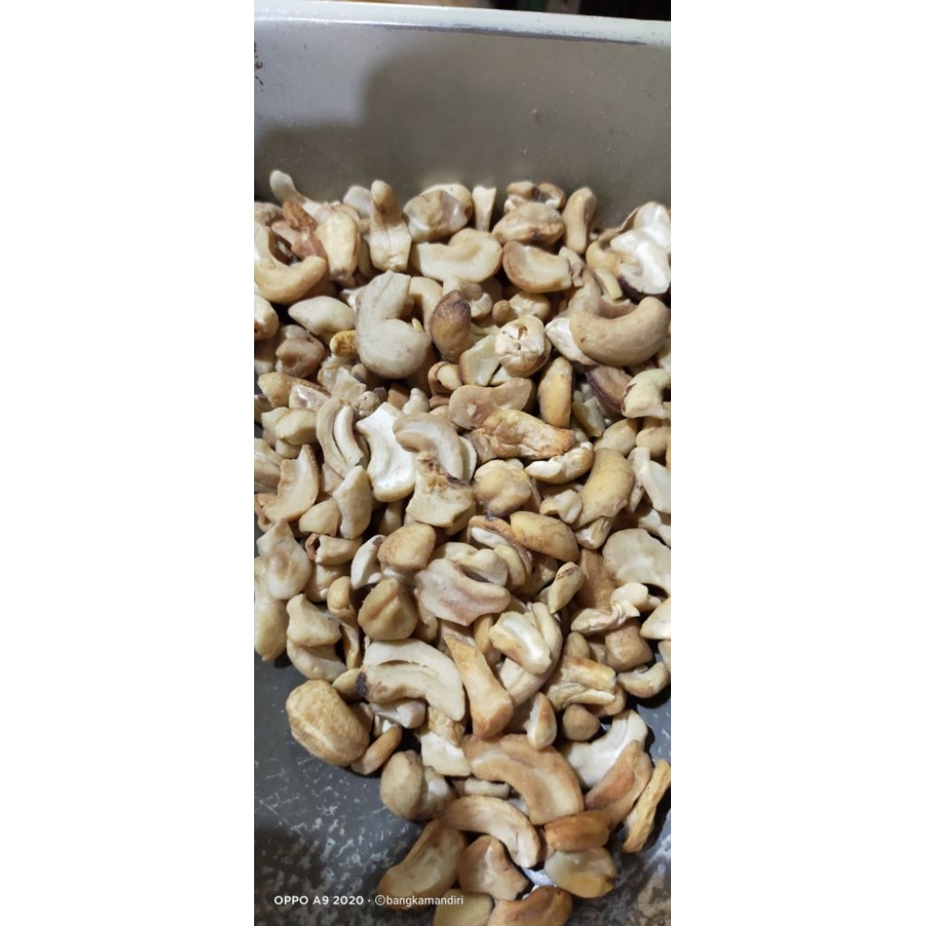 

kacang Mede pm [ mede pm ] mede bumbu