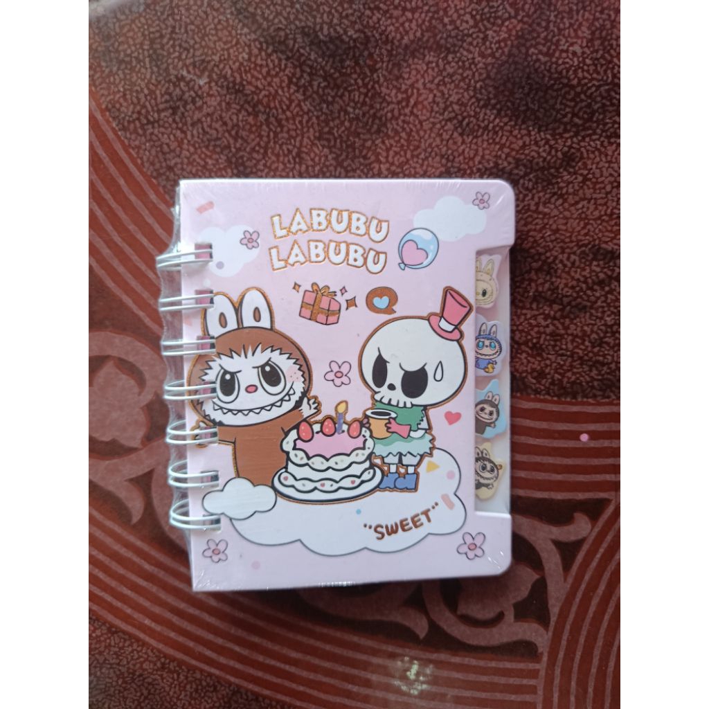 

Notebook Labubu