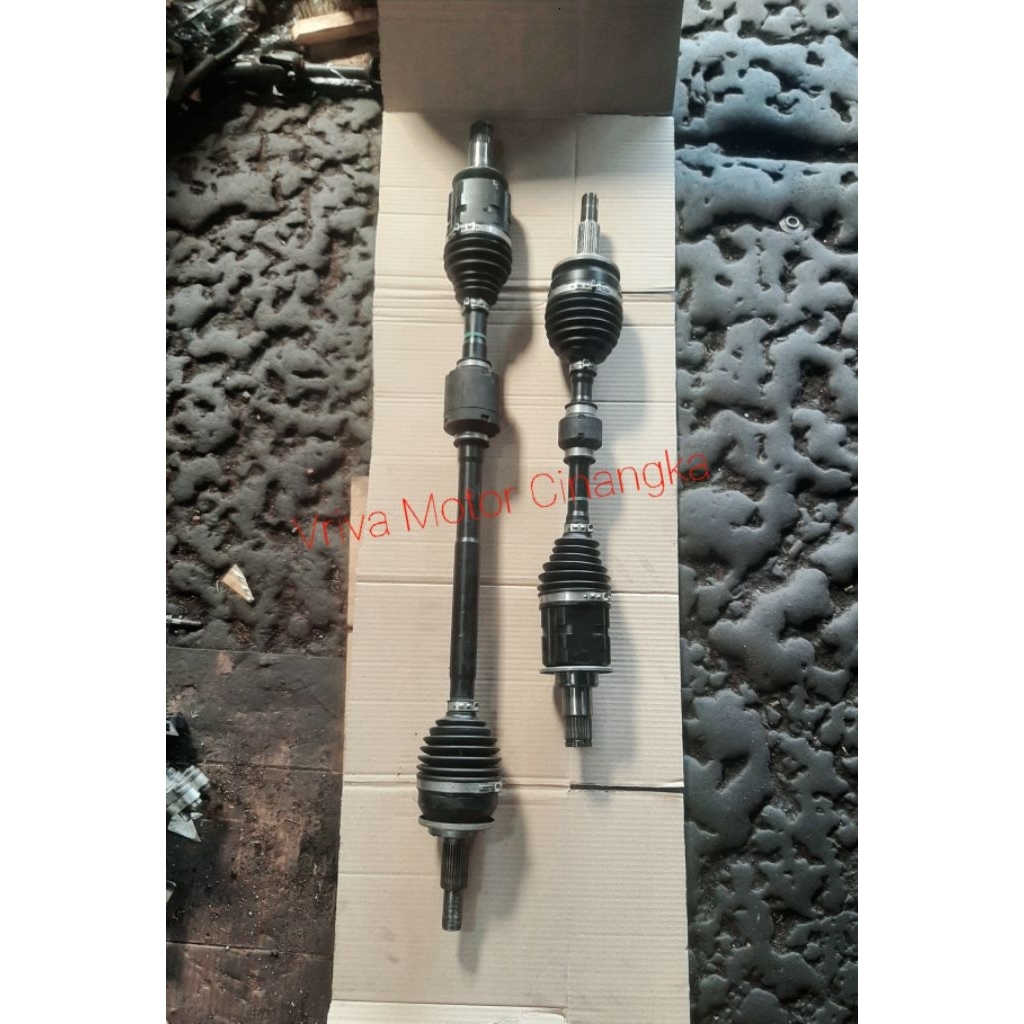 Cv Joint As Roda Drive Shaft Toyota Innova Zenix Kanan/Kiri Bergaransi
