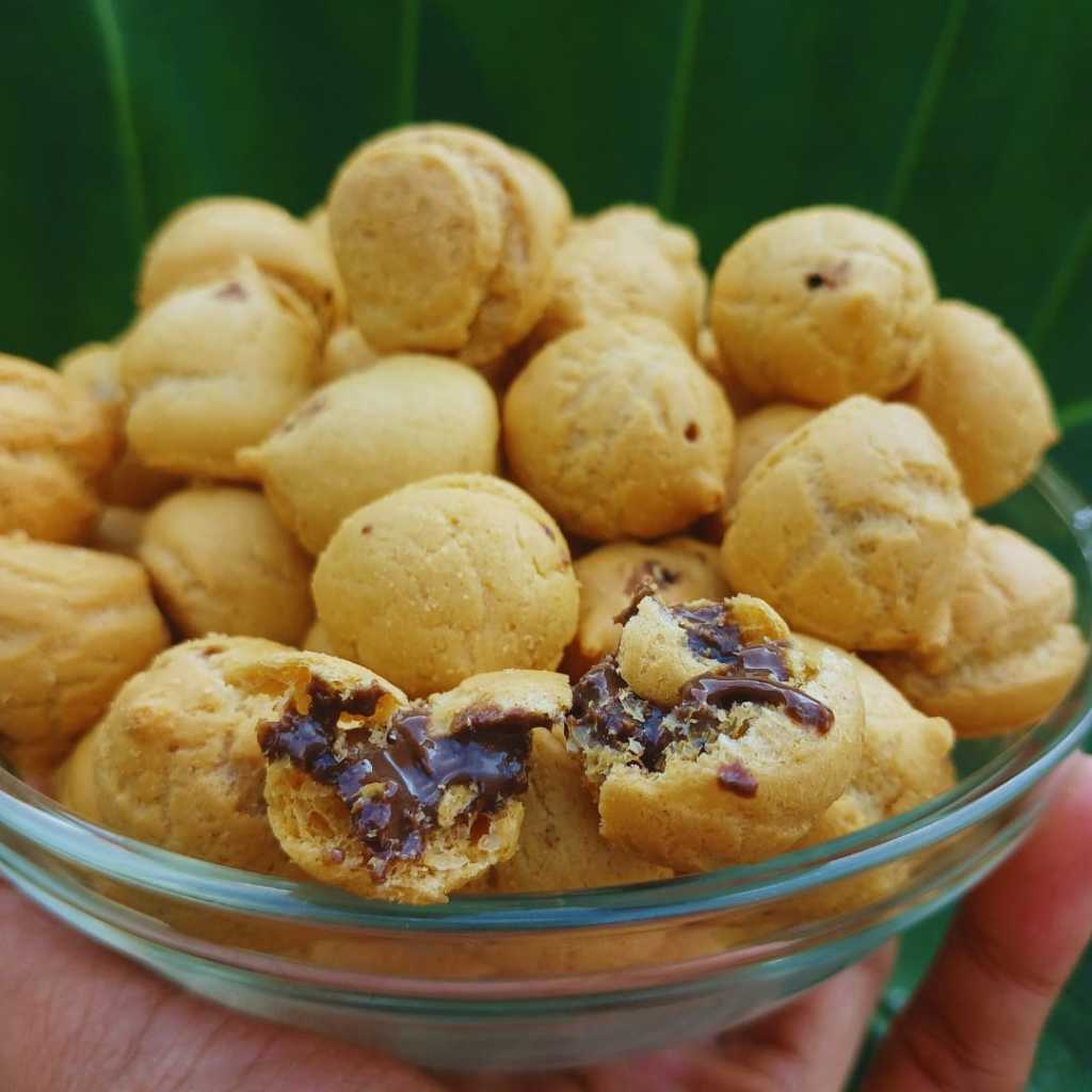

Kue Soes Coklat Renyah 1kg
