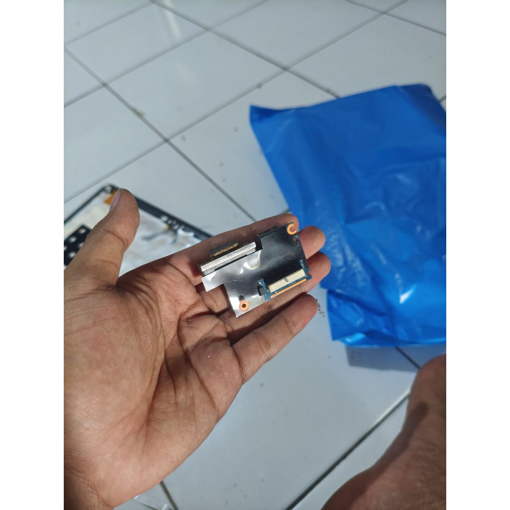 board port usb vga laptop Toshiba l645 ori