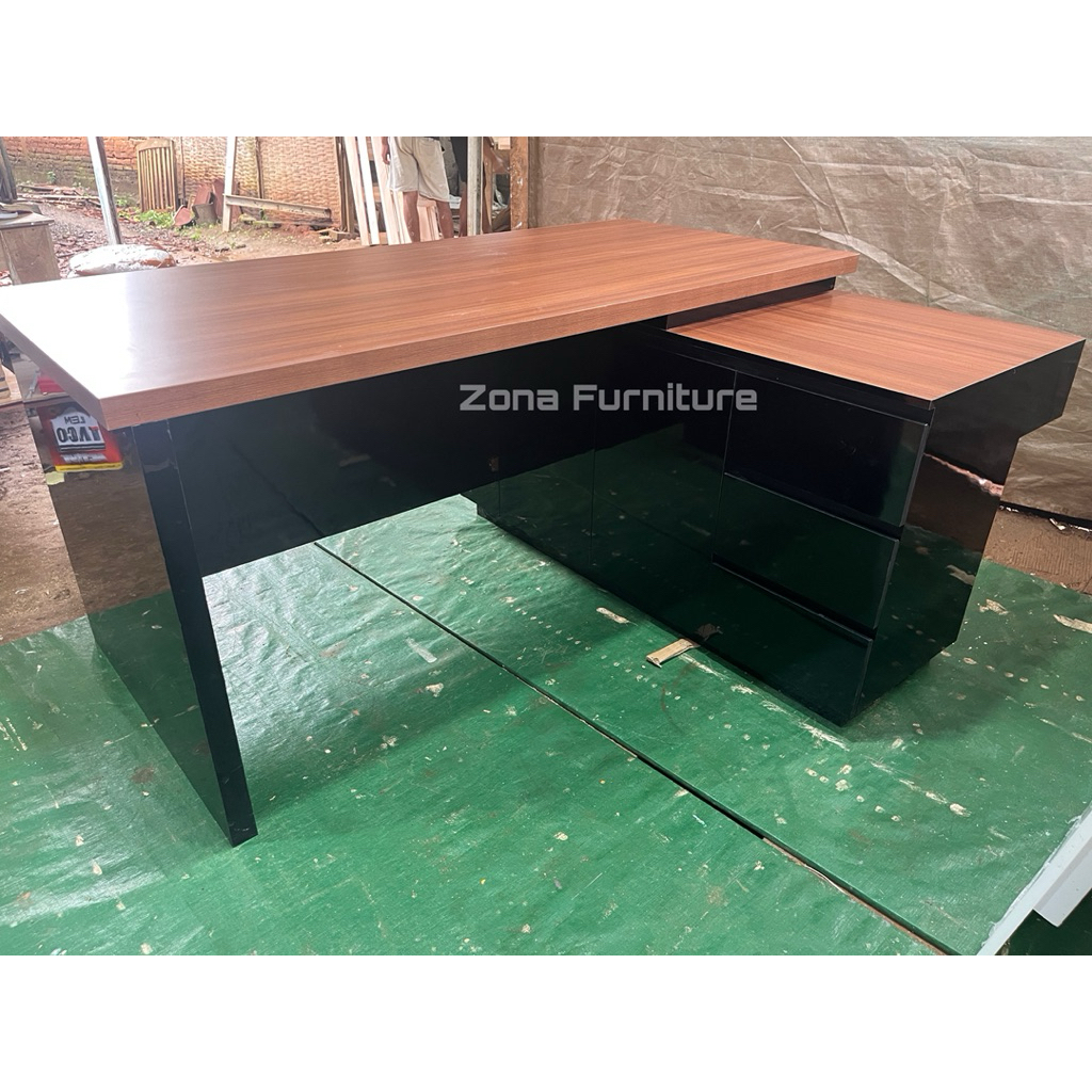 Meja Direktur | Meja kerja | Meja premium HPL