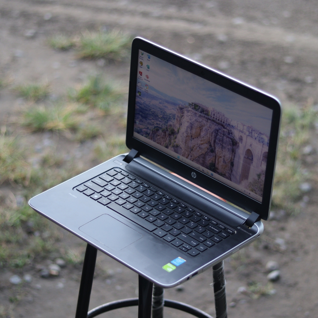 Laptop HP Pavilion Core i7 Untuk Desain dan Game normal siap pakai