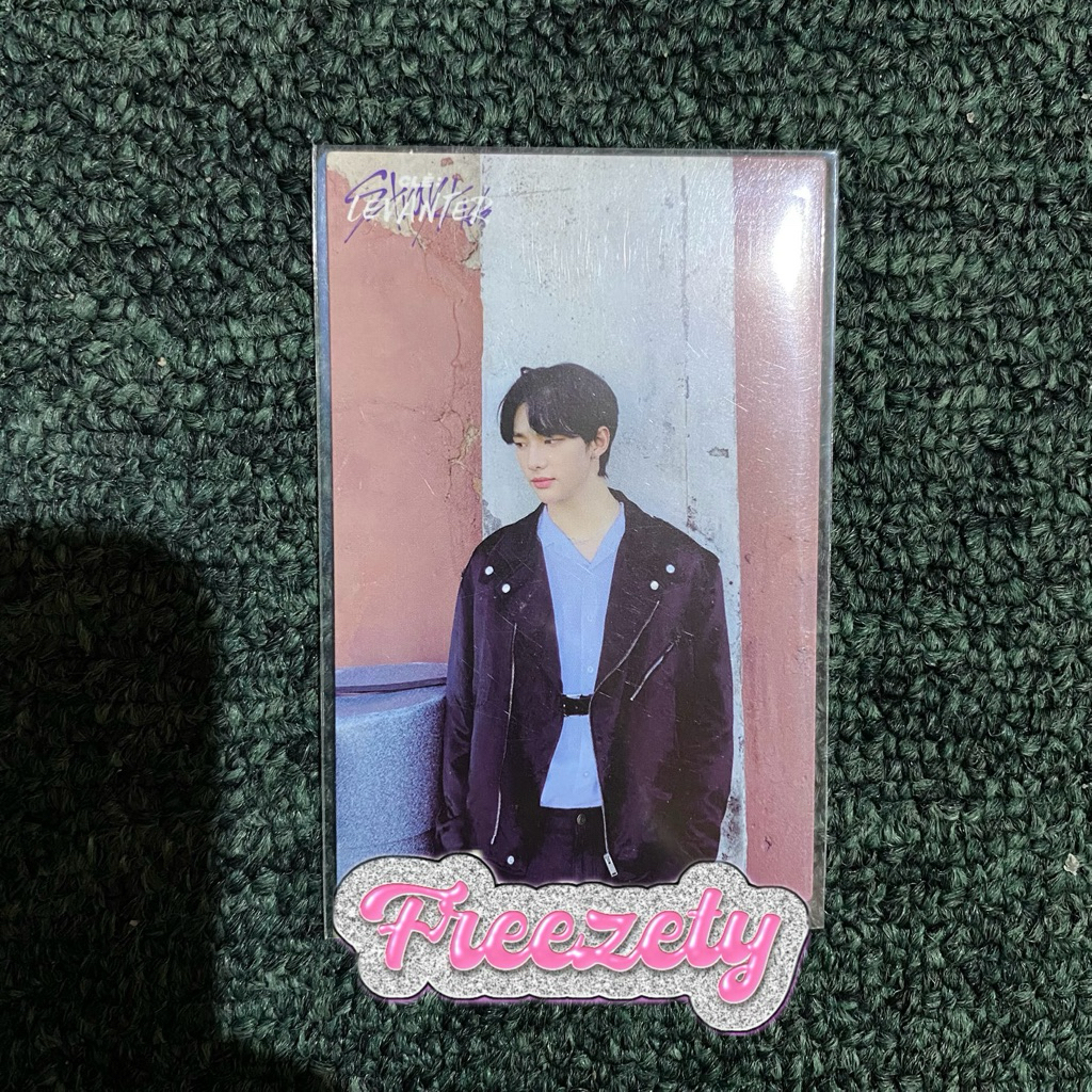 (ready stock) photocard pc hyunjin levanter stray kids skz official