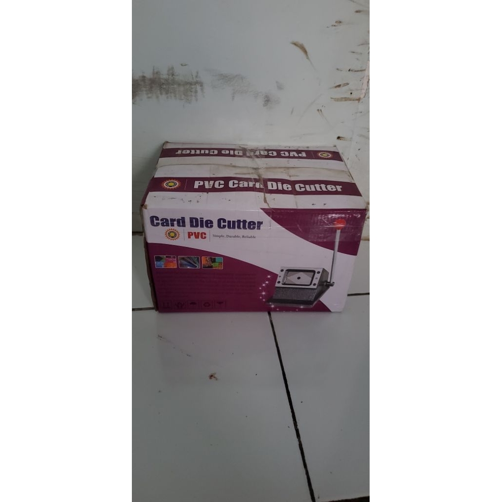 

Card Die Cutter / pemotong kartu pvc