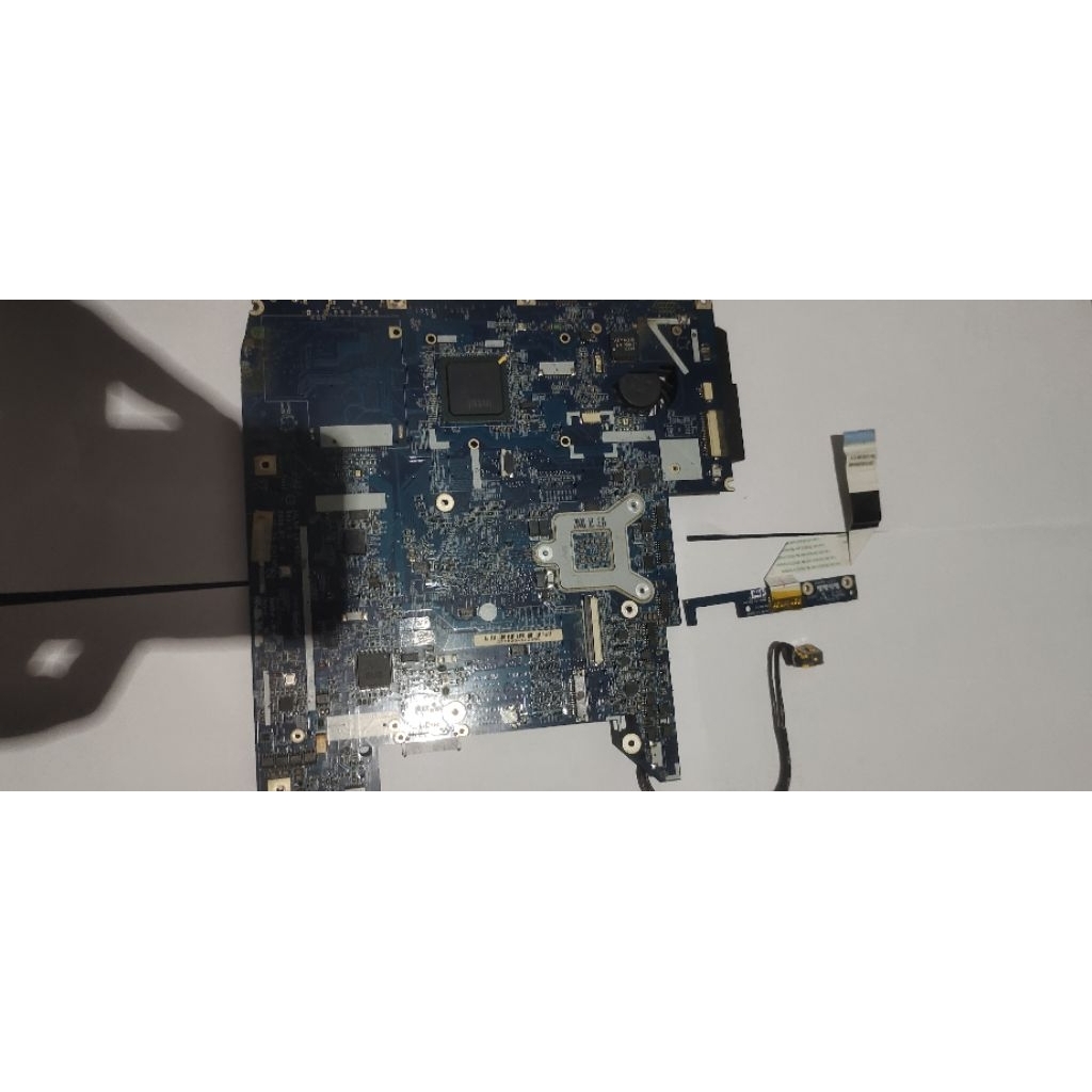 Motherbroad mesin Acer Aspire 4736 kondisi normal Jaya non sevis bnyak bonus 200rb saja