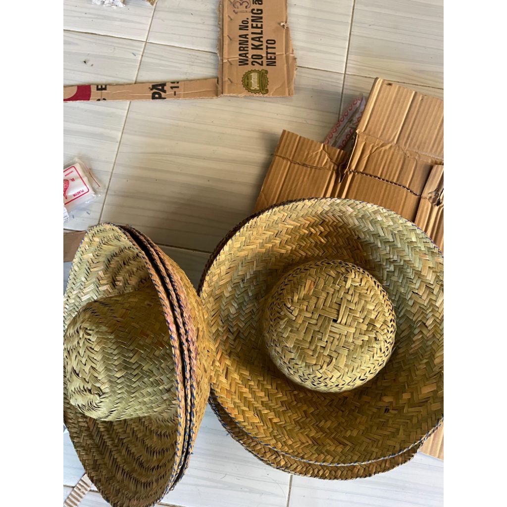 TOPI JERAMI Topi daun purun Topi Petani Topi Nelayan Capel Nelayan Capel Petani