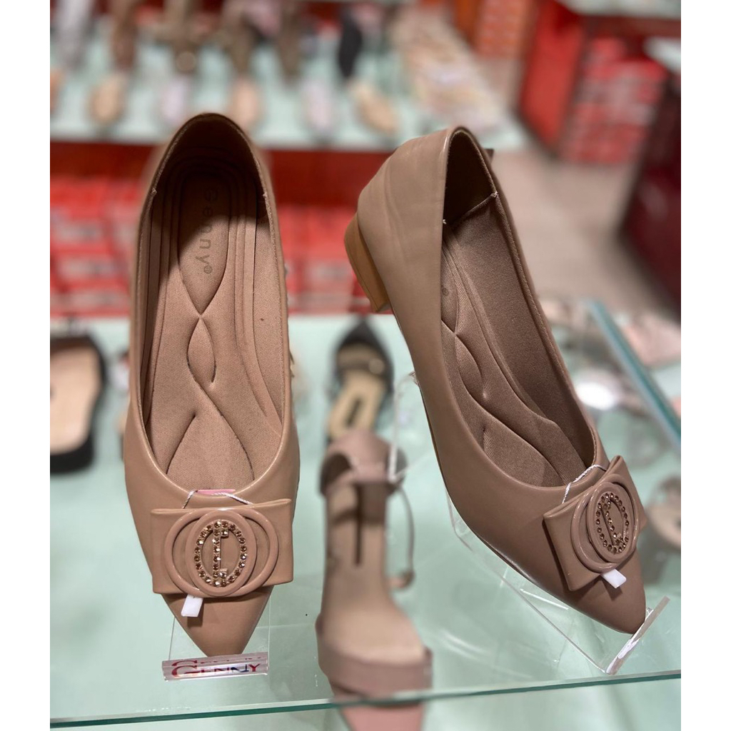 Genny Sepatu Flat Wanita