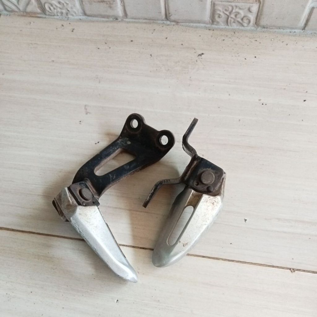 Step pinjakan Yamaha mio soul lama original copotan motor