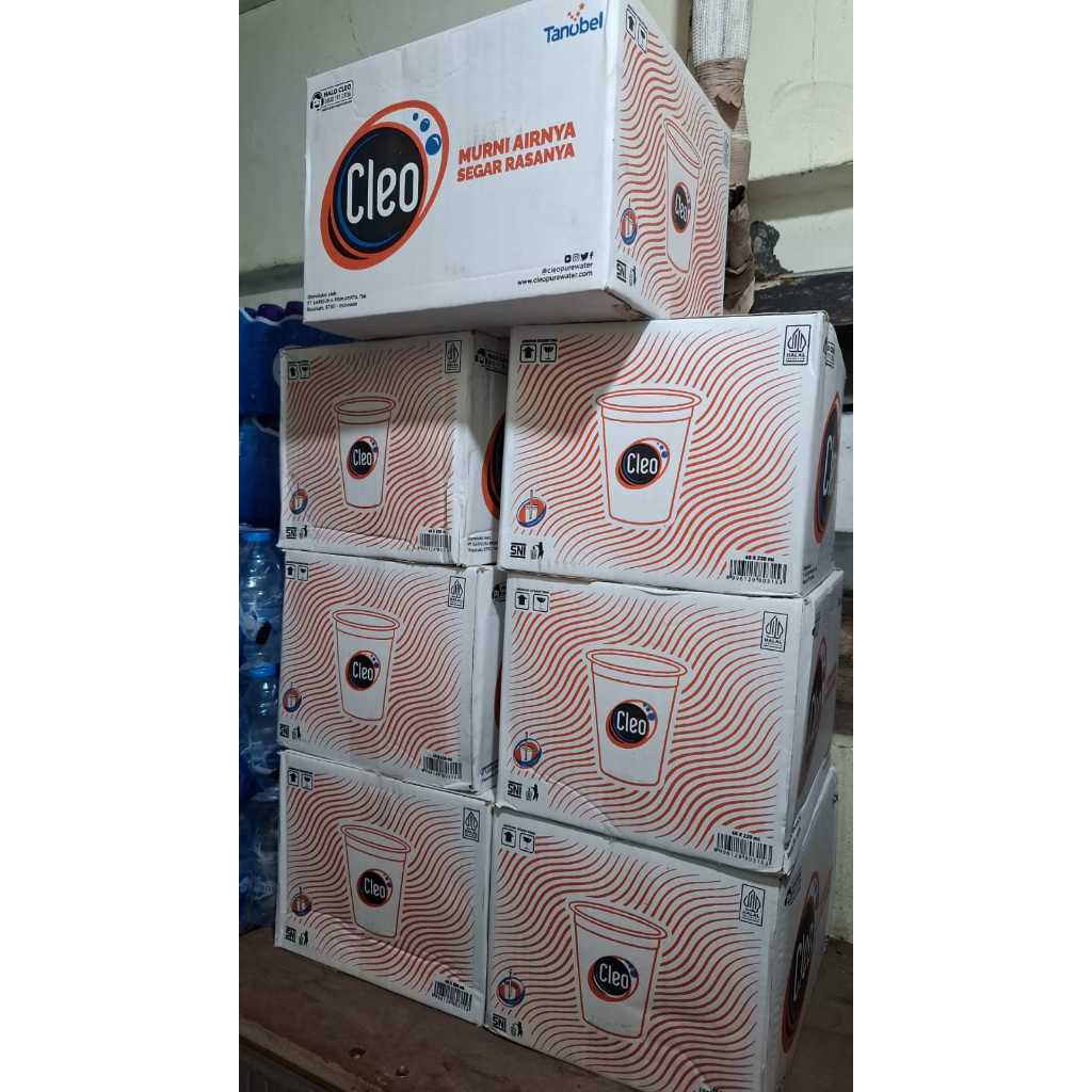 

air cleo kemasan gelas 220 ml 1 dus isi 40 pcs