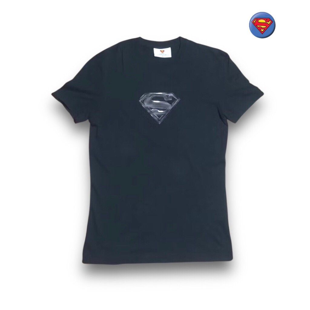 Kaos Superman Black Chrome Emblem Original DC Comics Preloved - Size 85