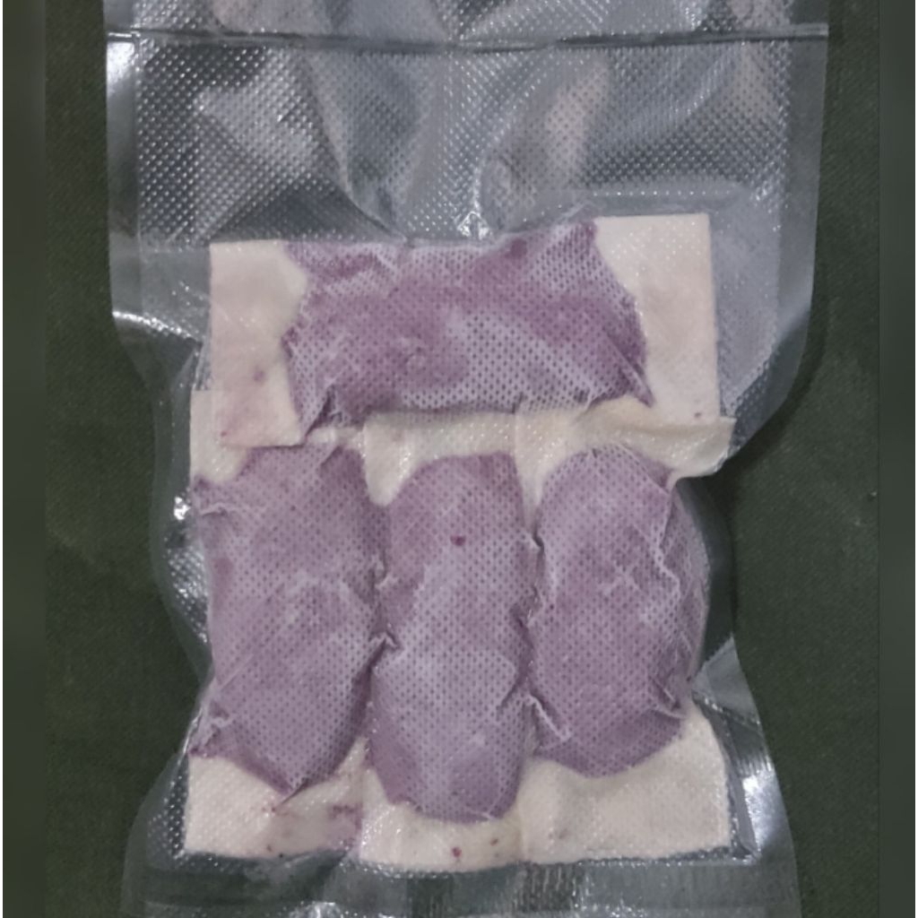 

lumpia ubi ungu isi keju mozarella dan coklat