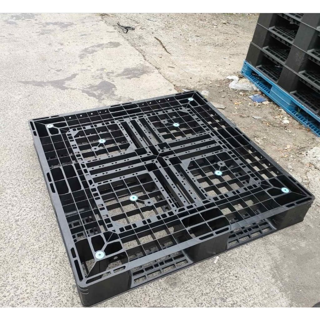 

palet plastik baru berkualitas uk. 115x115x15cm
