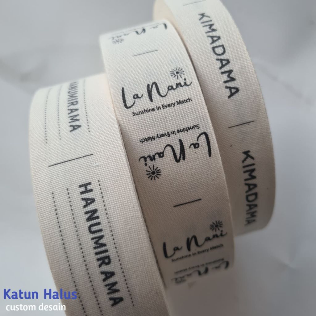 

(lebar 1,5cm)label katun halus label baju custom label hijab label pakaian label baju murah label custom label