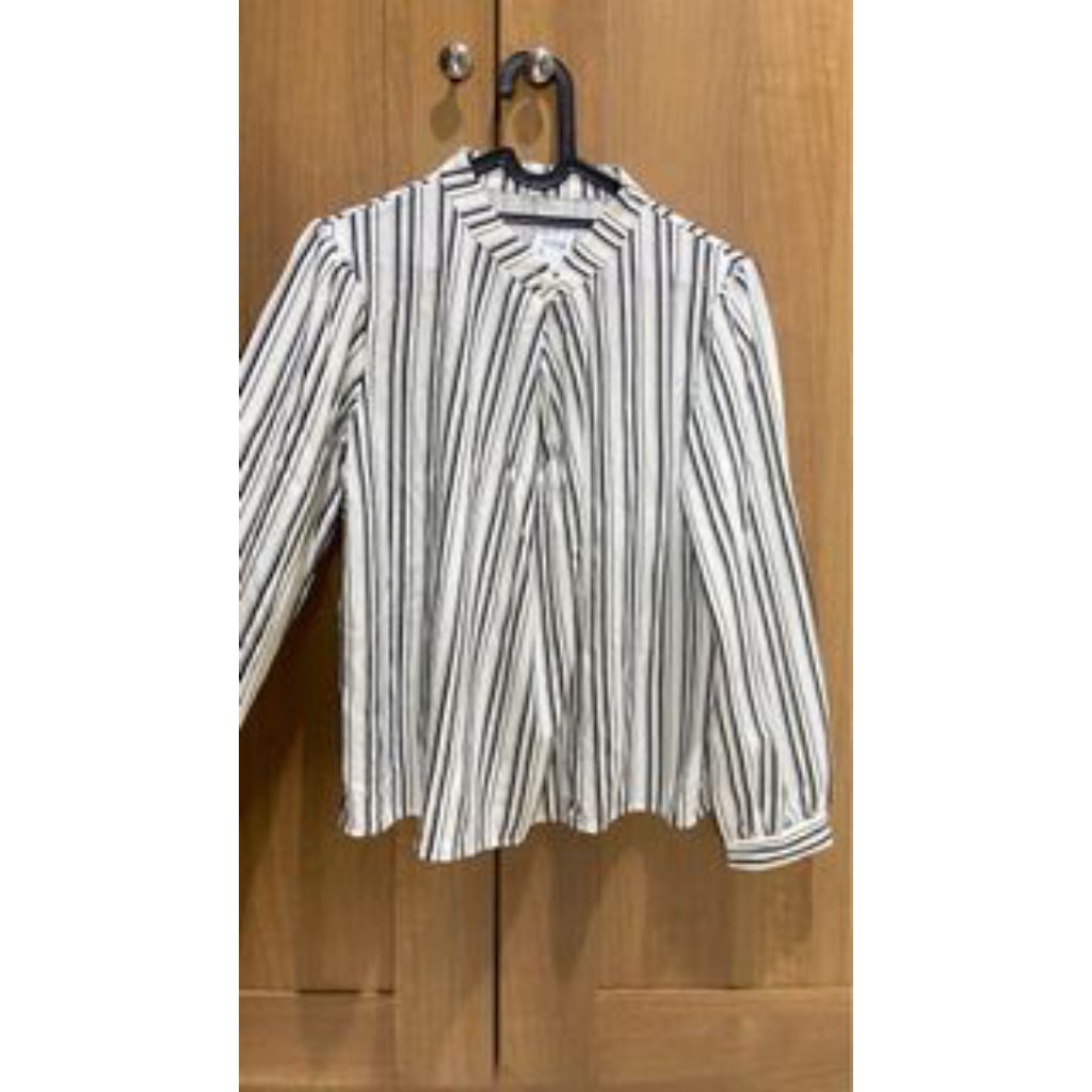 Kemeja Blouse Atasan Wanita Raf Raf Motif Bergaris Terbaru