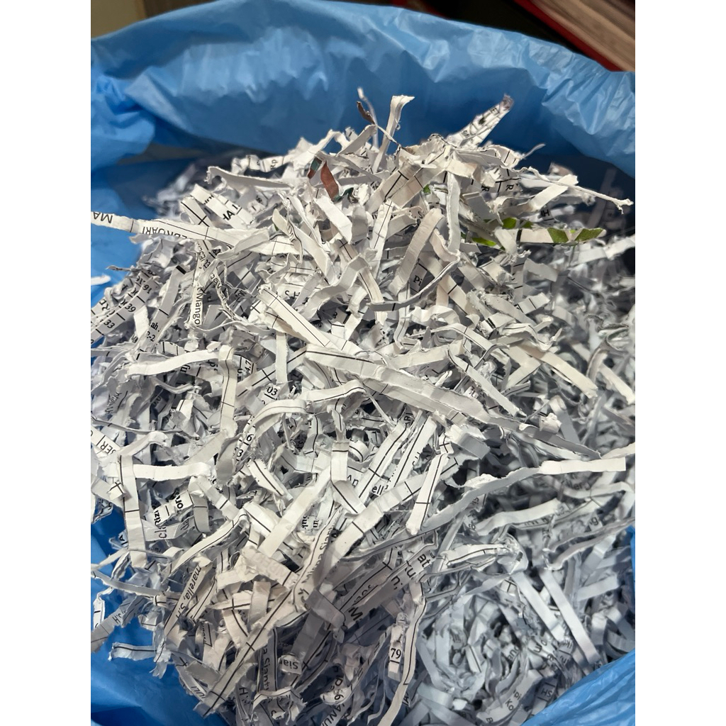 

shredded paper / kertas cacah / kertas bekas 1 KG