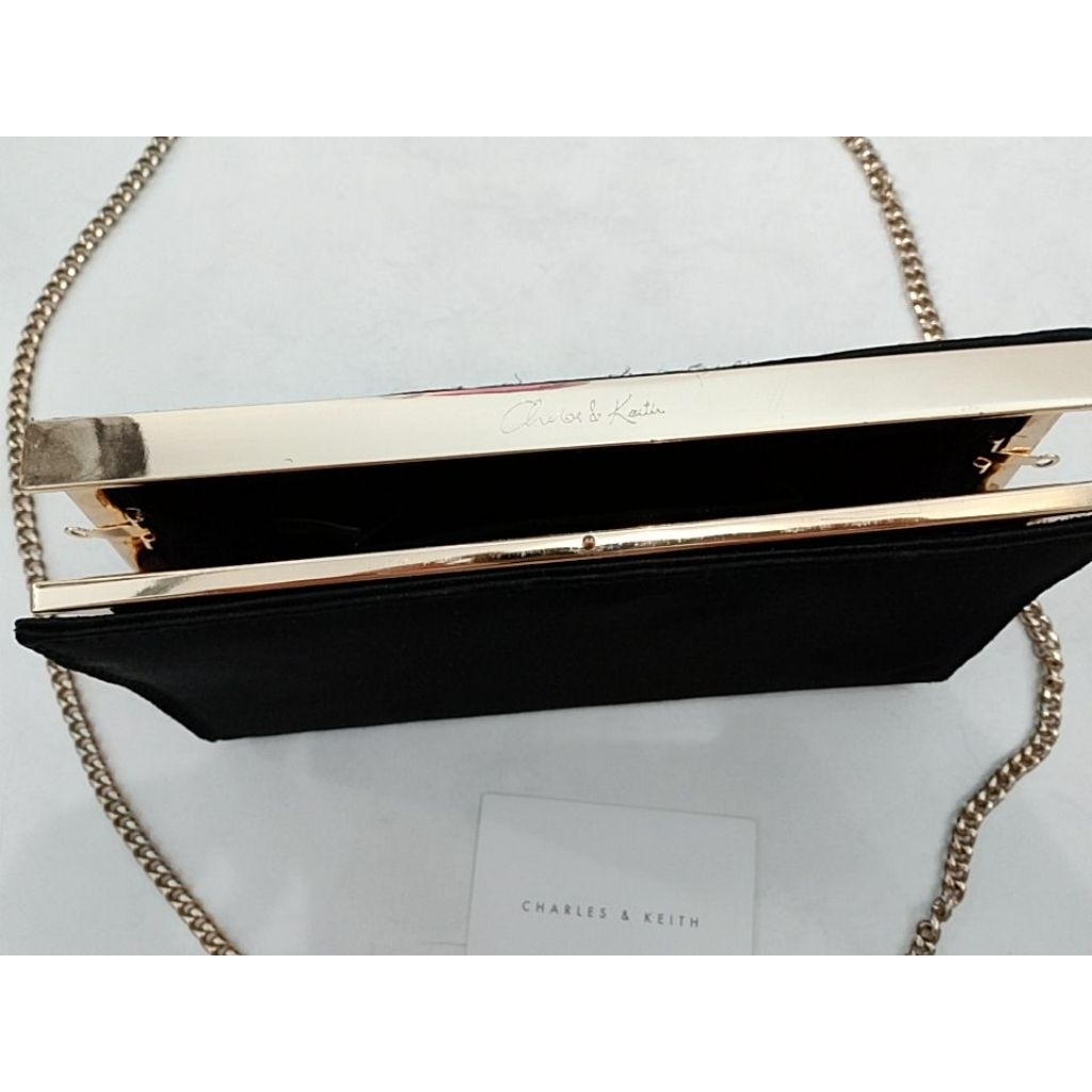 Tas Pesta Charles & Keith Wanita