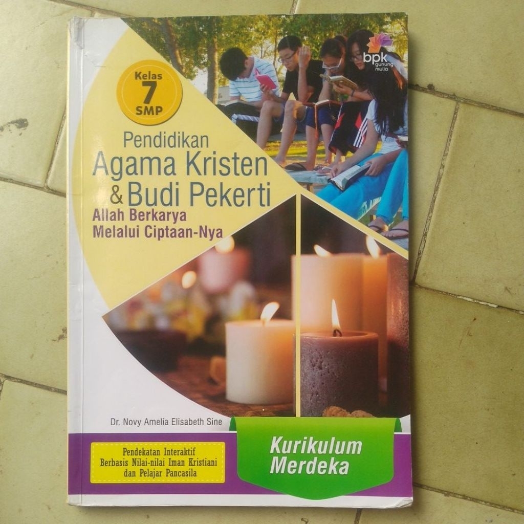 Buku Pendidikan Agama Kristen kelas 7 Kumer (BEKAS)