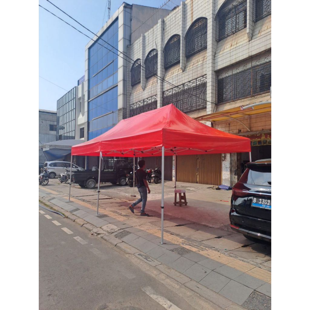 Tenda Lipat Rangka Besi Aluminium