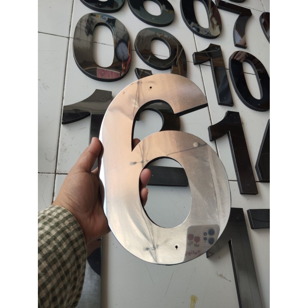 Stainless, Spon Huruf Timbul 25cm