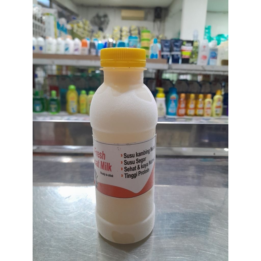 

Fresh Goat Milk / Susu Kambing Murni