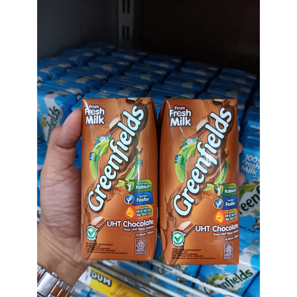

greenfields uht chocolate 200ml