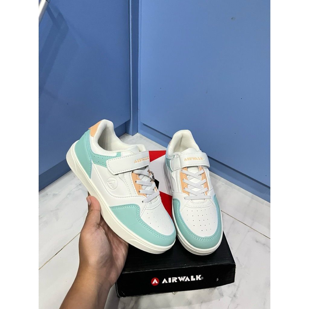 Sepatu Airwalk kids sneakers putih mix hijau-oren ukuran 33, 34, 36 sale 70% (CLAY)