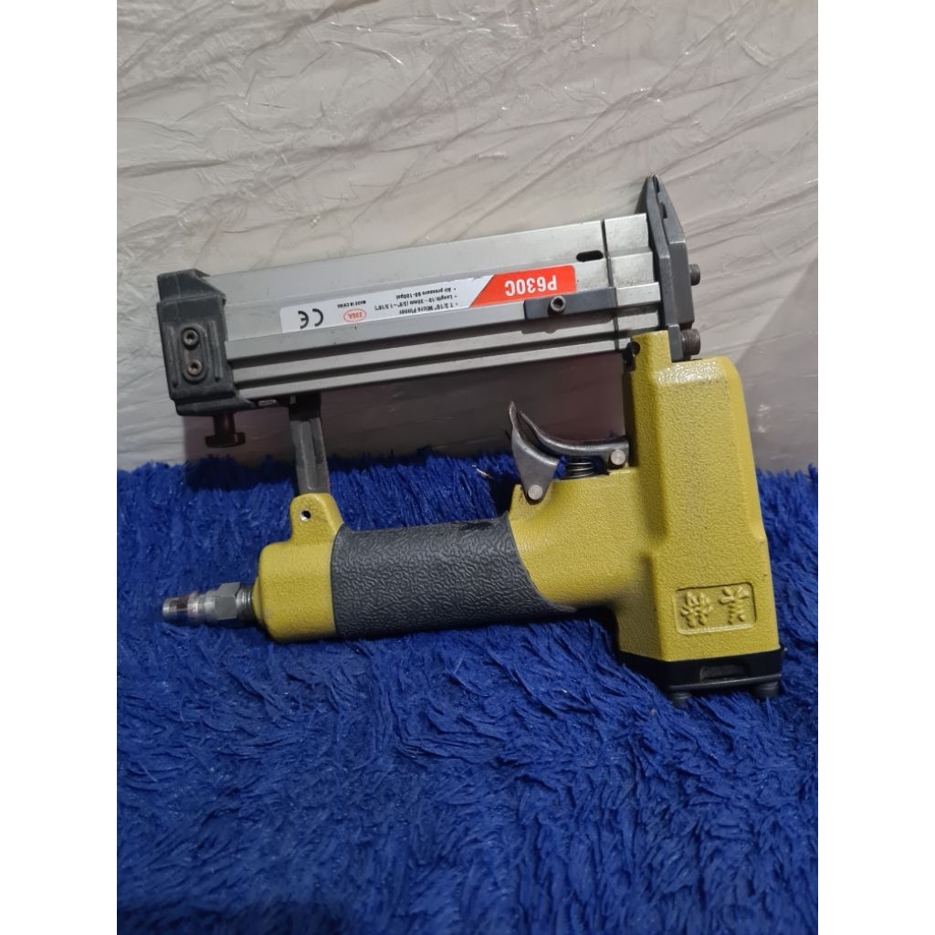 Alat paku tembak angin Meite p630C